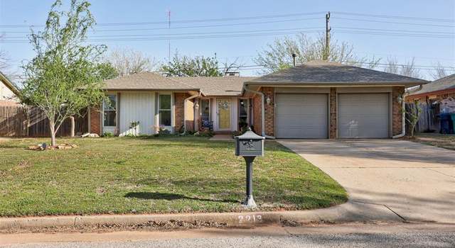 Photo of 2213 Butternut Pl, Edmond, OK 73013