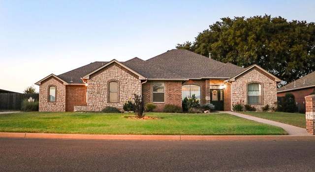 Photo of 105 Ruby Dr, Elk City, OK 73644