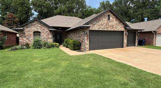 Photo of 844 Shady Creek Ln, Yukon, OK 73099
