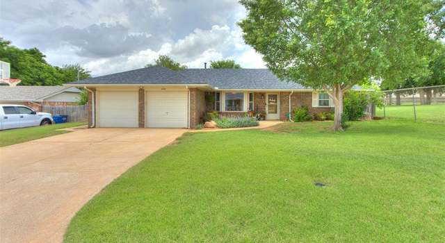 Photo of 606 Zellers Ave, Kingfisher, OK 73750