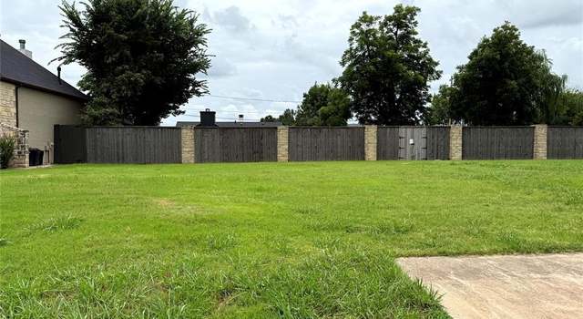 Photo of 1722 Huntington Ave, Nichols Hills, OK 73116