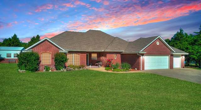 Photo of 407 Heather Ln, Tuttle, OK 73089