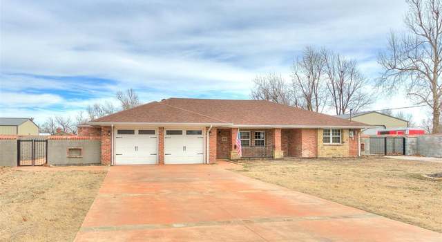 Photo of 2920 Clarke St, Choctaw, OK 73020
