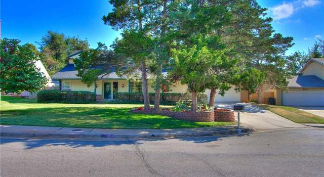 Photo of 408 Ridge Rd, Edmond, OK 73034