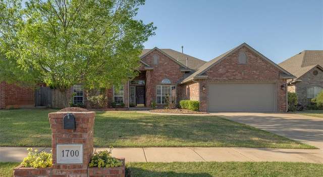 Photo of 1700 Oxford Ave, Edmond, OK 73013