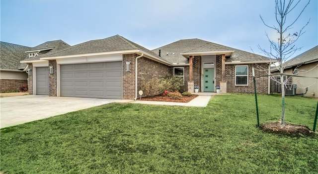 Photo of 11413 NW 104th St, Yukon, OK 73099
