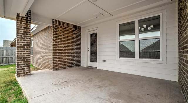 Photo of 11413 NW 104th St, Yukon, OK 73099