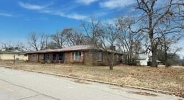 Photo of 601 W 10th St, Wewoka, OK 74884