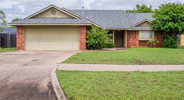 Photo of 6831 NW Willow Creek Dr, Lawton, OK 73505