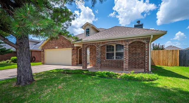 Photo of 9929 SW 23rd St, Yukon, OK 73099