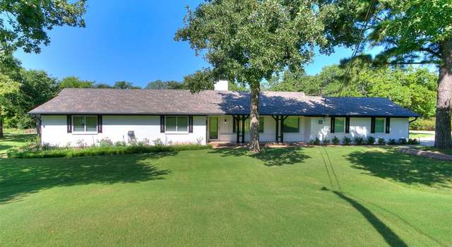 Photo of 2821 Dogwood Dr, Edmond, OK 73013