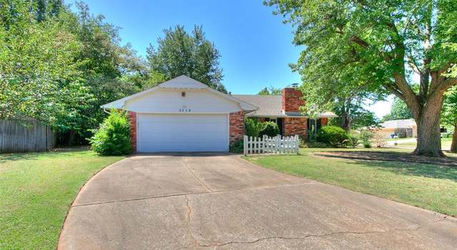 Photo of 3516 Banner Ct, Edmond, OK 73013