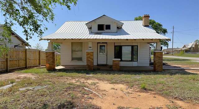 Photo of 403 S Oklahoma Ave, Mangum, OK 73554