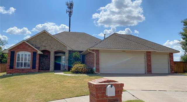 Photo of 16900 Gladstone Cir, Edmond, OK 73012