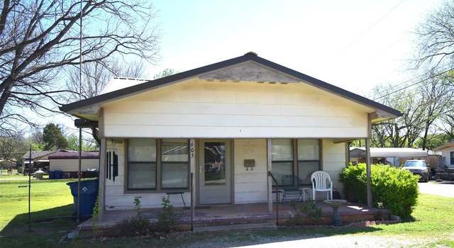 Photo of 605 SW 6th St, Lindsay, OK 73052