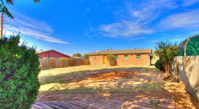 Photo of 648 SW 13th St, Moore, OK 73160