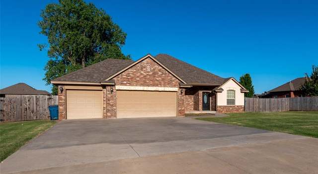 Photo of 2218 Brahman Cir, Newcastle, OK 73065