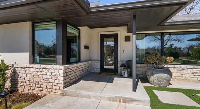 Photo of 1111 Park Manor Dr, Nichols Hills, OK 73116