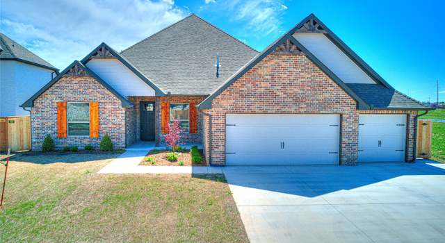 Photo of 2132 SW 39th St, Moore, OK 73160