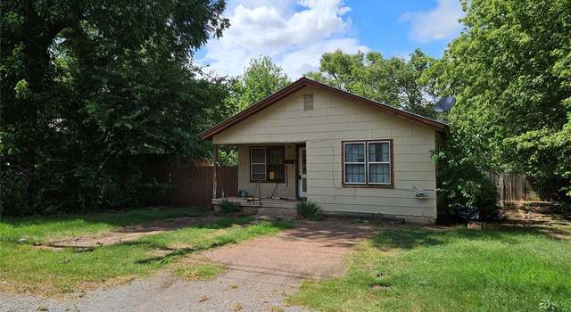 Photo of 413 W Van Buren St, Mangum, OK 73554