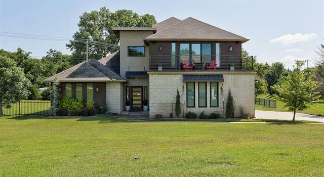 Photo of 7713 Stone Valley Cir, Edmond, OK 73034