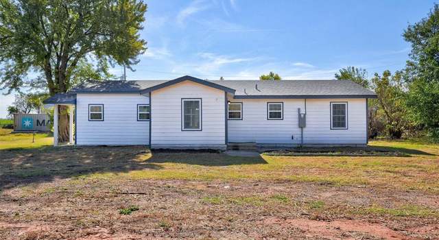 Photo of 13640 N Red Rock Rd, Calumet, OK 73014
