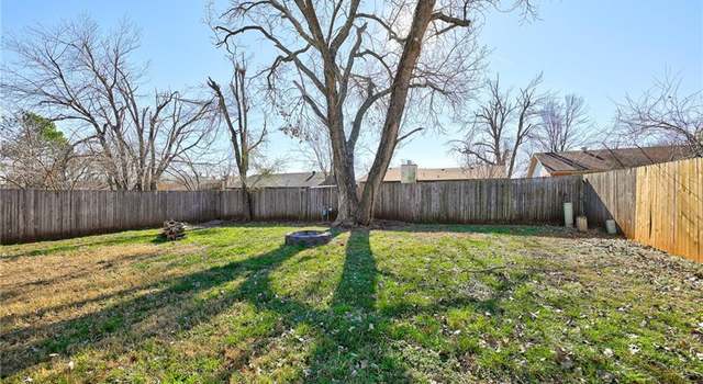 Photo of 108 Cambridge Dr, Midwest City, OK 73110