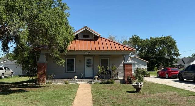Photo of 418 W E St, Okeene, OK 73763