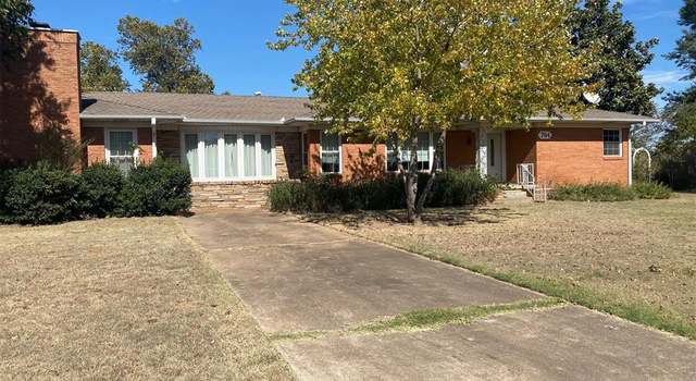 Photo of 704 Alice Ave, Lindsay, OK 73052