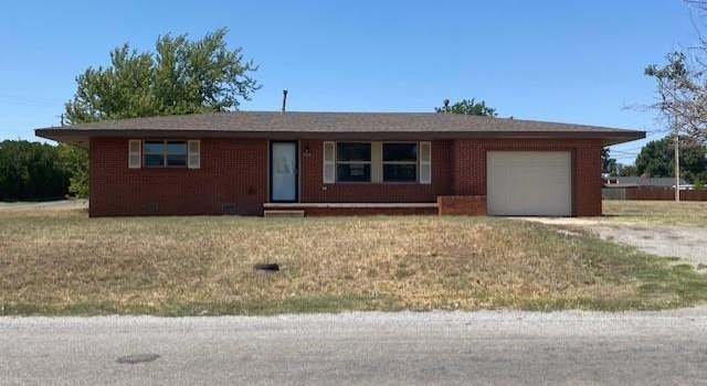 Photo of 505 N 6th St, Mountain View, OK 73062
