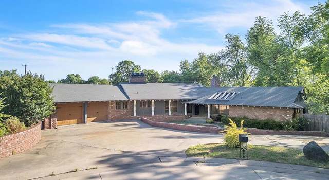 Photo of 100 Maple Ln, Chickasha, OK 73018