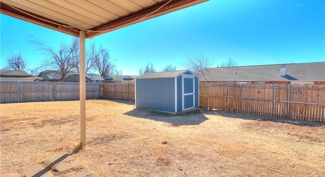 Photo of 812 Garden Grove Grv, Yukon, OK 73099