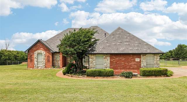Photo of 1329 S Southersby Dr, Mustang, OK 73064