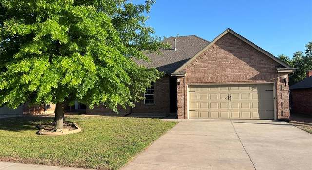 Photo of 604 E Linden Ln, Mustang, OK 73064