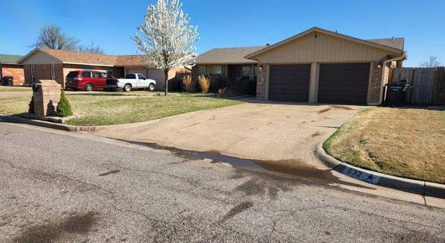 Photo of 632 SW 8th St, Moore, OK 73160