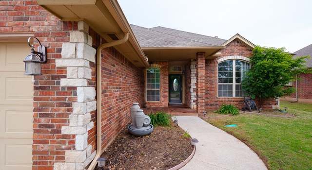 Photo of 2221 S Lake Blvd, Norman, OK 73071