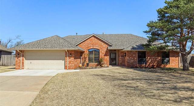 Photo of 7008 Twin Lakes Cir, Warr Acres, OK 73132