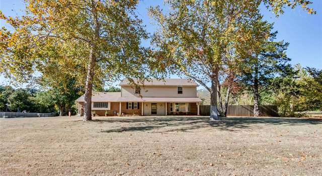 Photo of 2509 Old Farm Ln, Edmond, OK 73013