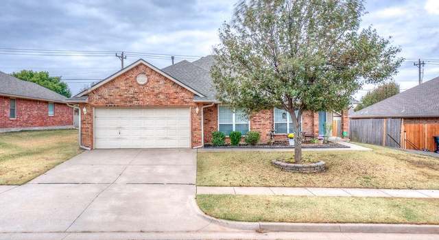 Photo of 10409 Middlesbrough Ln, Yukon, OK 73099