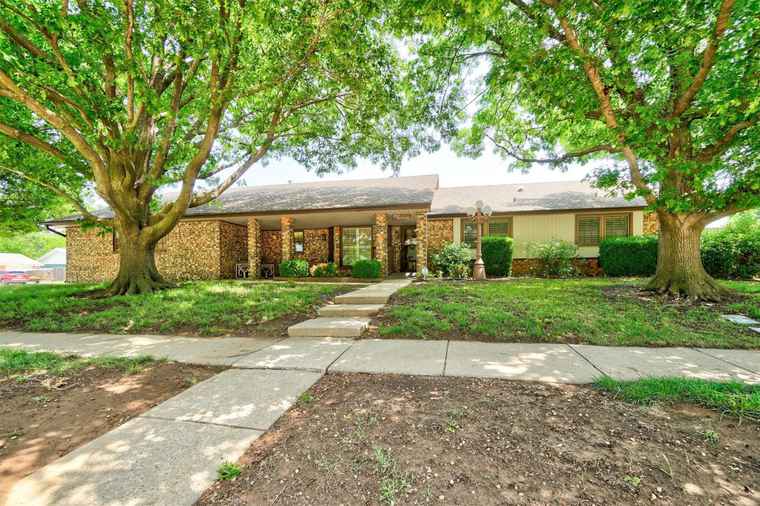 Photo of 1707 Northcliff Ave Norman, OK 73071