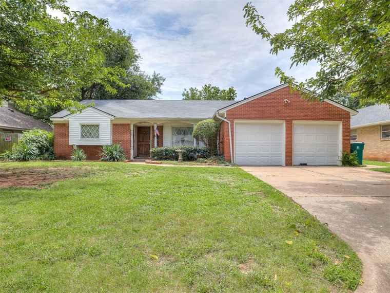 Photo of 2400 NW 111th St Oklahoma City, OK 73120