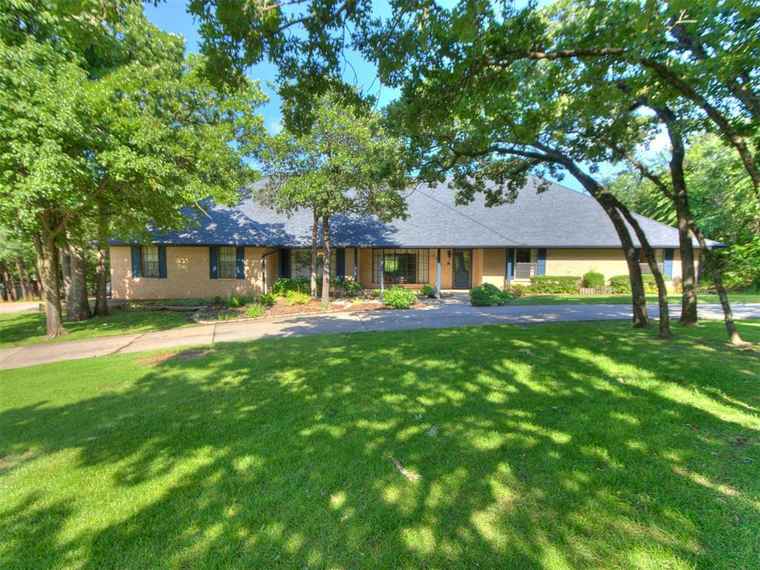 Photo of 3500 Burning Wood Rd Edmond, OK 73013