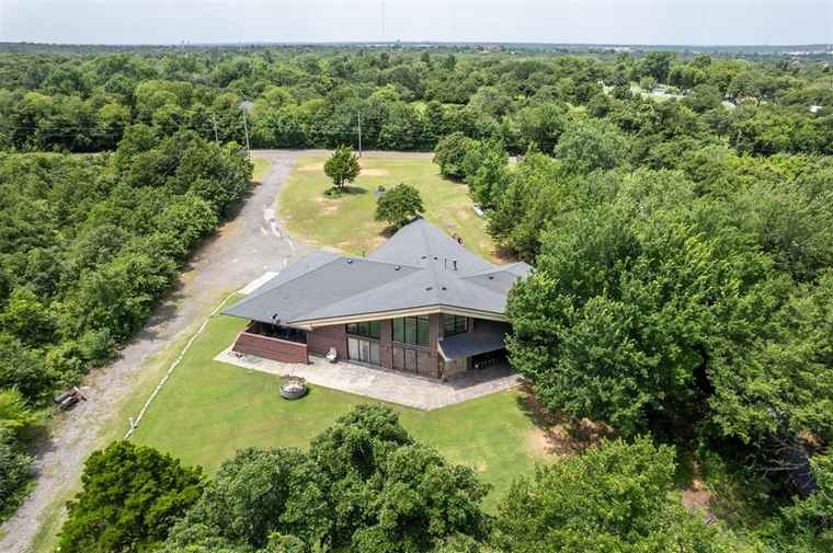 Photo of 8900 N Air Depot Blvd Oklahoma City, OK 73151