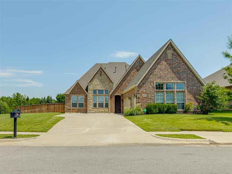 Photo of 2500 Cordgrass Ln Edmond, OK 73013