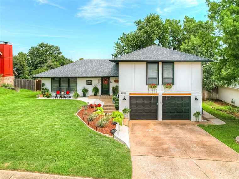 Photo of 1405 Rockwood Dr Edmond, OK 73013