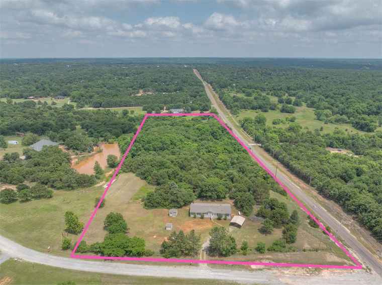 Photo of 9601 NE 133rd Pl Newalla, OK 74857