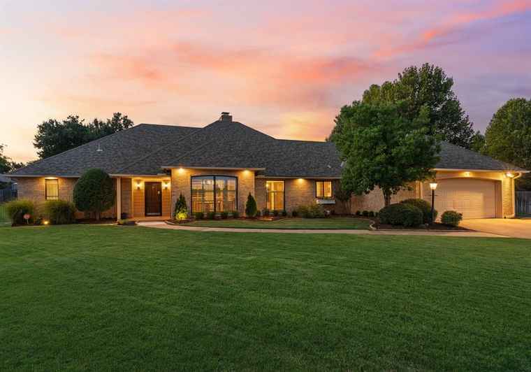 Photo of 409 Timberdale Ter Edmond, OK 73034