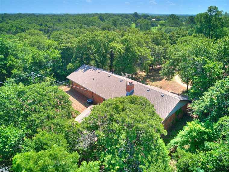 Photo of 5903 N Floyd Cox Dr Norman, OK 73026