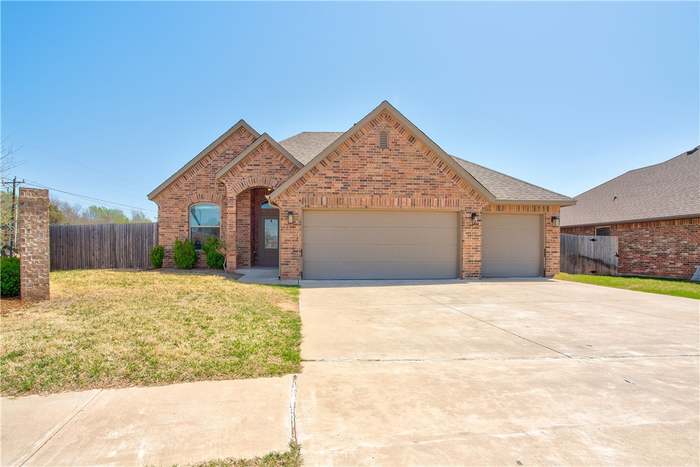 3000 Brookstone Lakes Dr Yukon OK 73099 MLS 1004505 Redfin