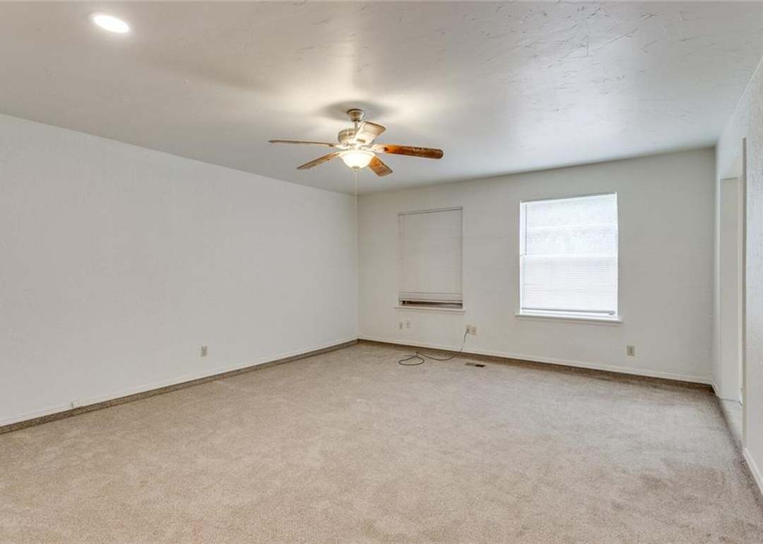 10512 Harvest Moon Ave, Oklahoma City, OK 73162